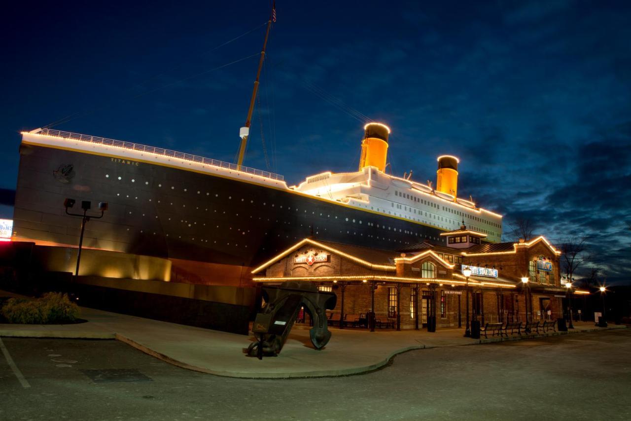 Hidden Creek, Pool Table, Hot Tub, 1089 Free Tickets Each Paid Day, Dollywood And More Gatlinburg Exterior foto