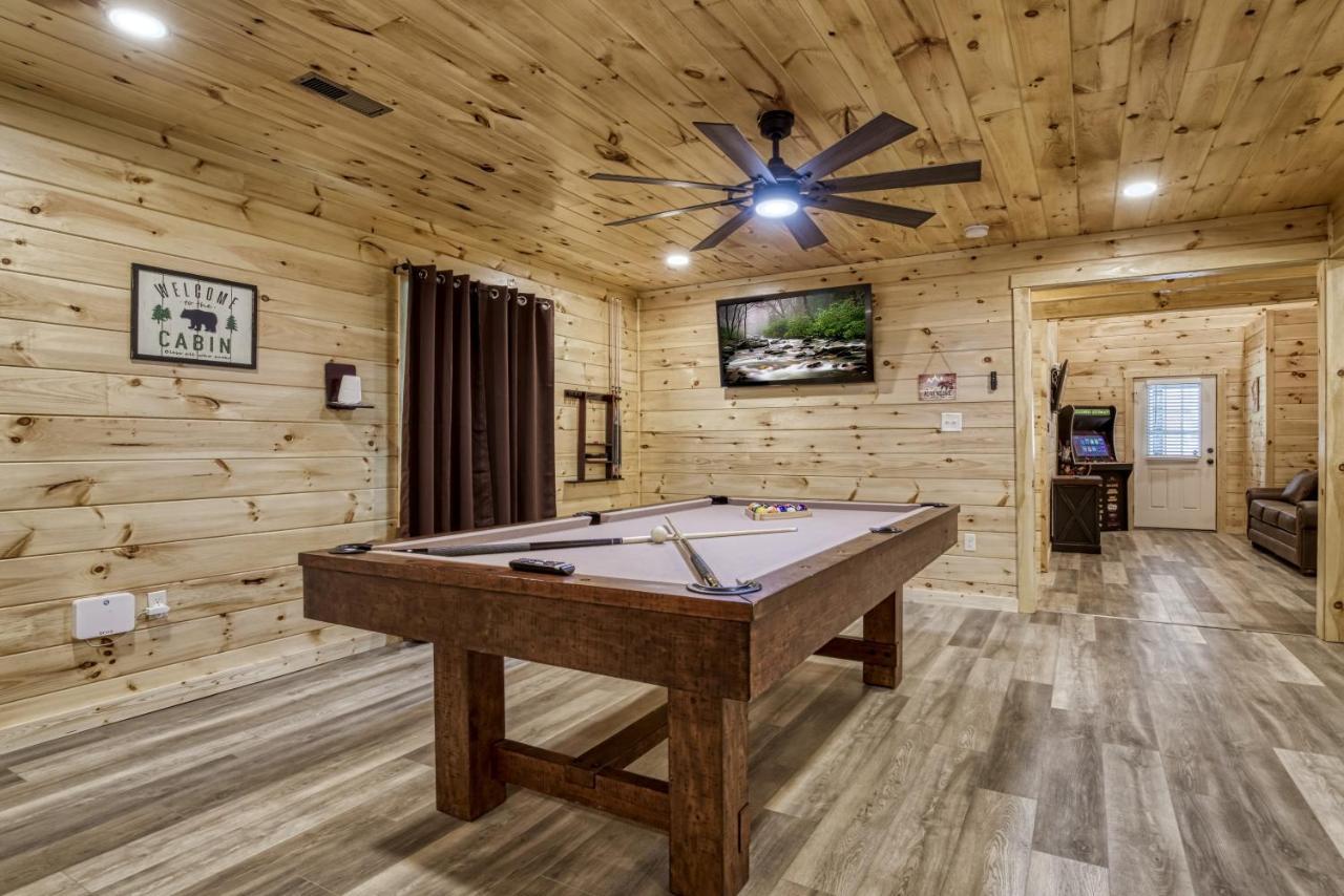 Hidden Creek, Pool Table, Hot Tub, 1089 Free Tickets Each Paid Day, Dollywood And More Gatlinburg Exterior foto