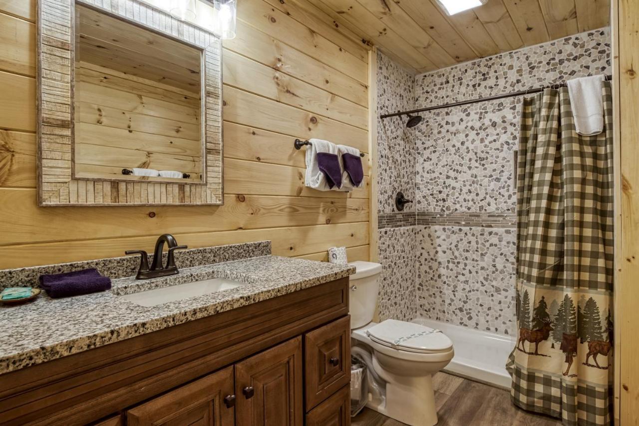 Hidden Creek, Pool Table, Hot Tub, 1089 Free Tickets Each Paid Day, Dollywood And More Gatlinburg Exterior foto
