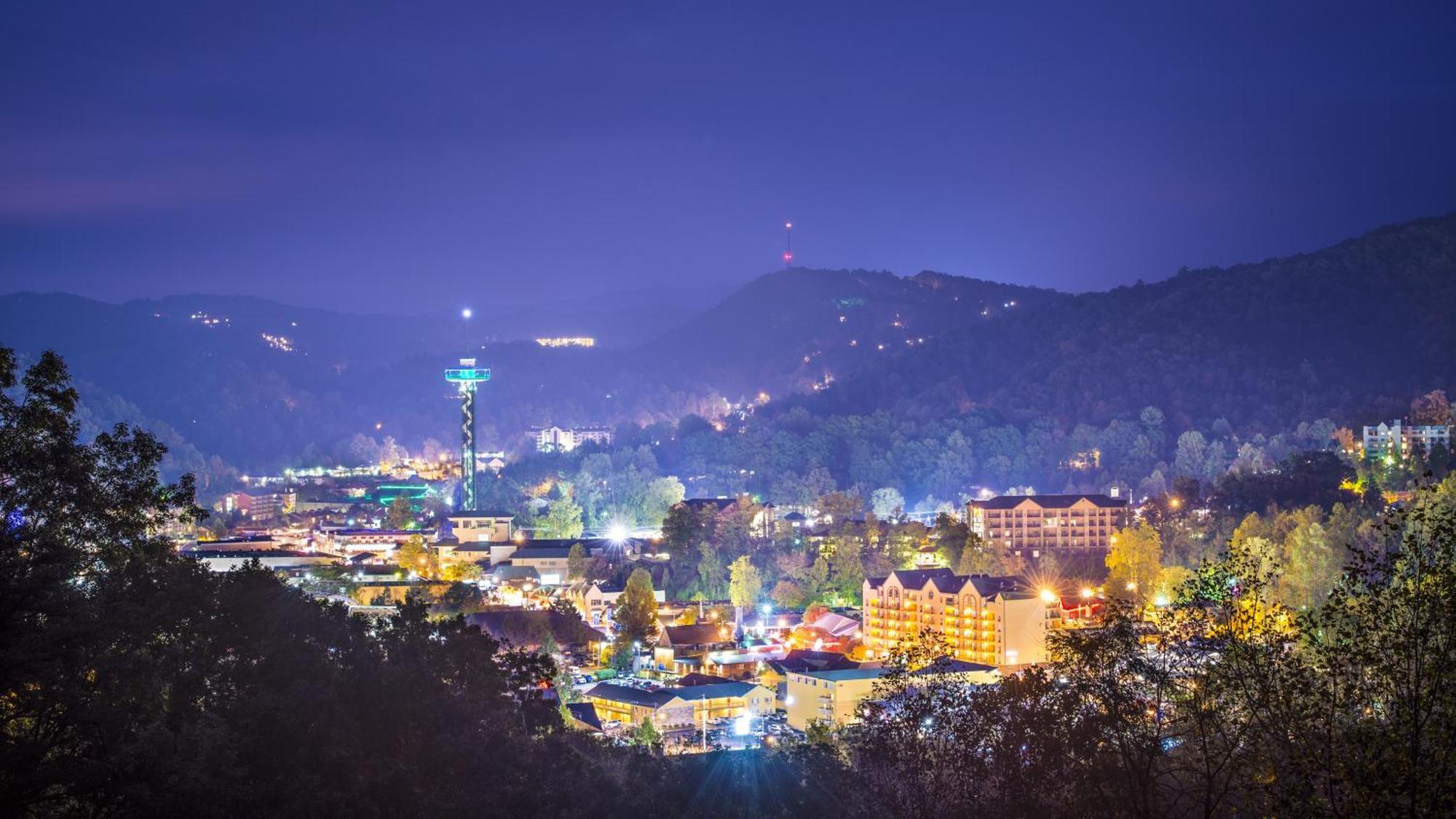 Hidden Creek, Pool Table, Hot Tub, 1089 Free Tickets Each Paid Day, Dollywood And More Gatlinburg Exterior foto