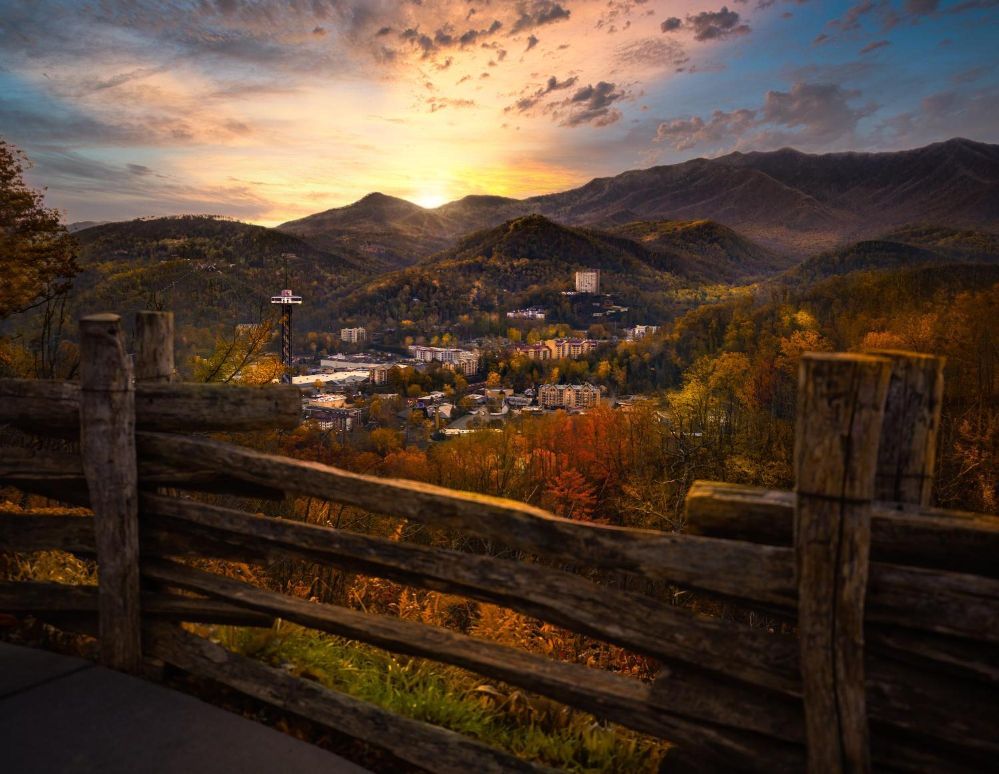 Hidden Creek, Pool Table, Hot Tub, 1089 Free Tickets Each Paid Day, Dollywood And More Gatlinburg Exterior foto